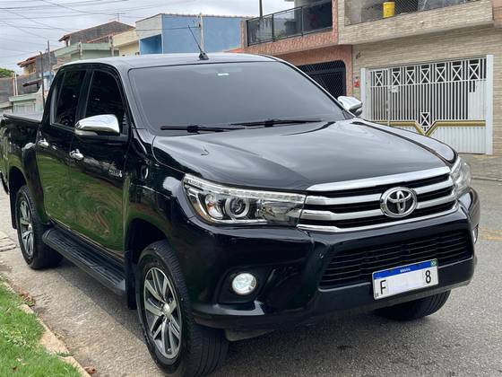 TOYOTA HILUX 2.8 SRX 4X4 CD 16V DIESEL 4P AUTOMÁTICO